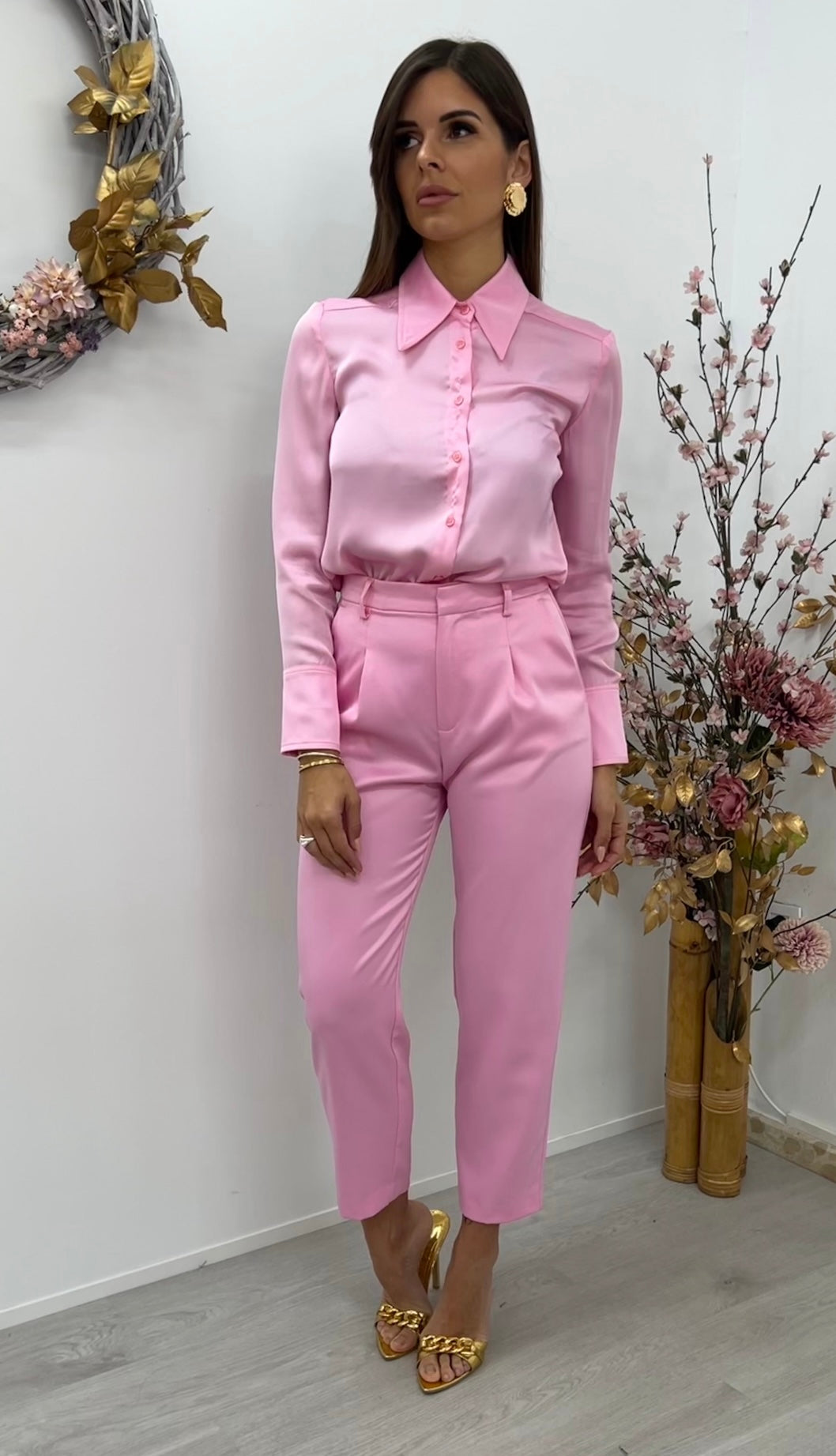 Pantalón Pinzas Satinado Rosa
