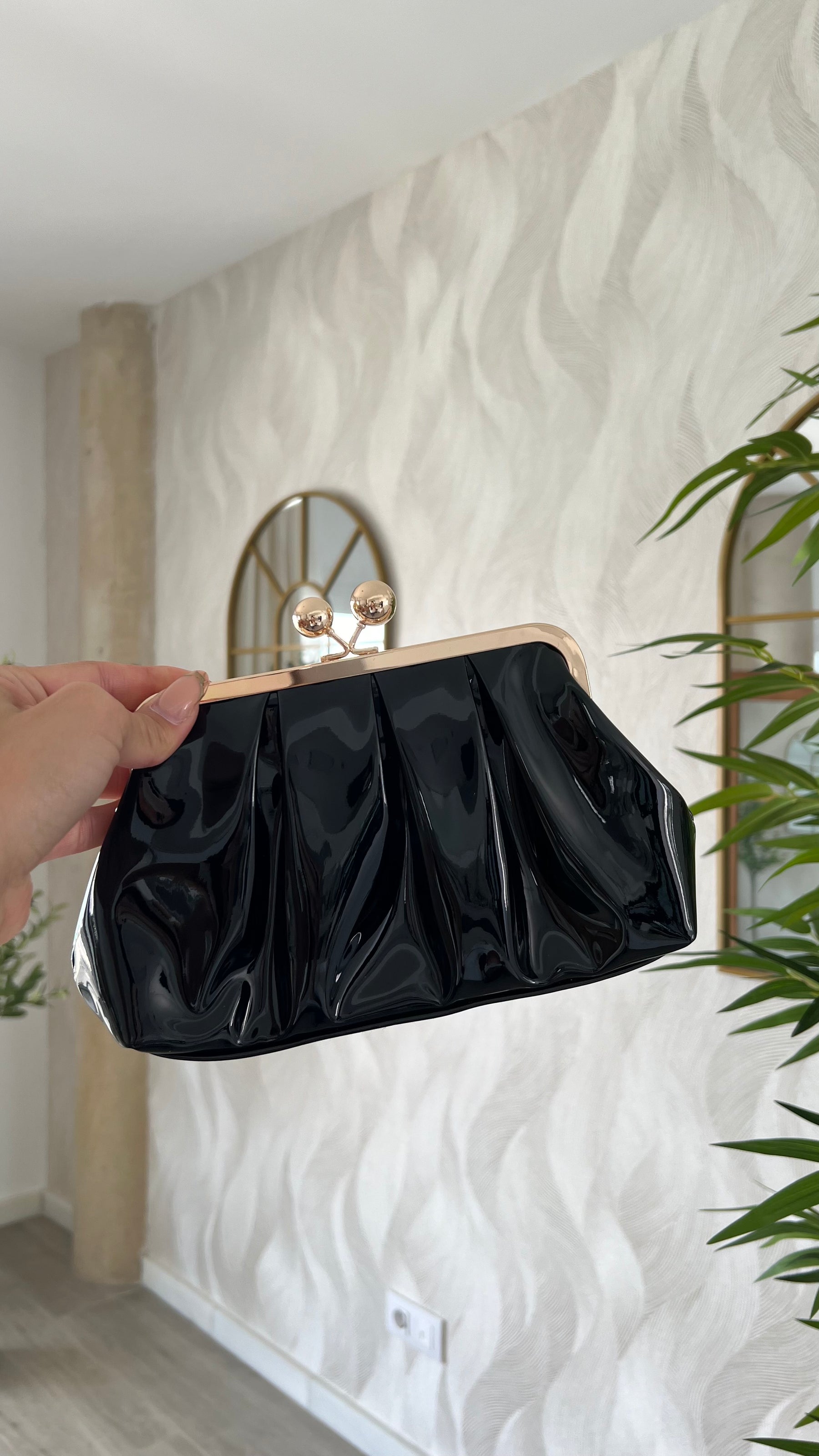 Clutch Negro Efecto Piel