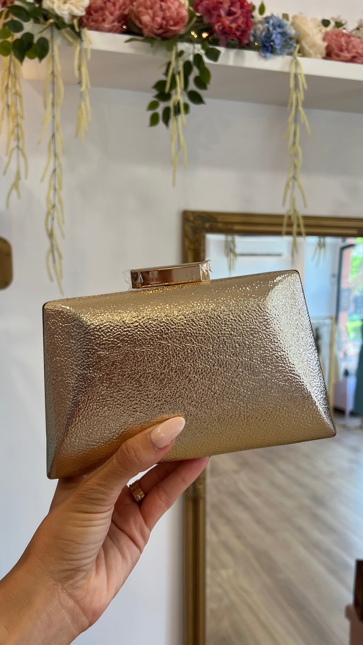 Clutch “Chic Oro”