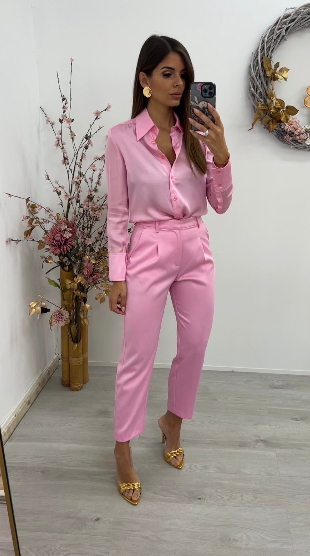Pantalón Pinzas Satinado Rosa