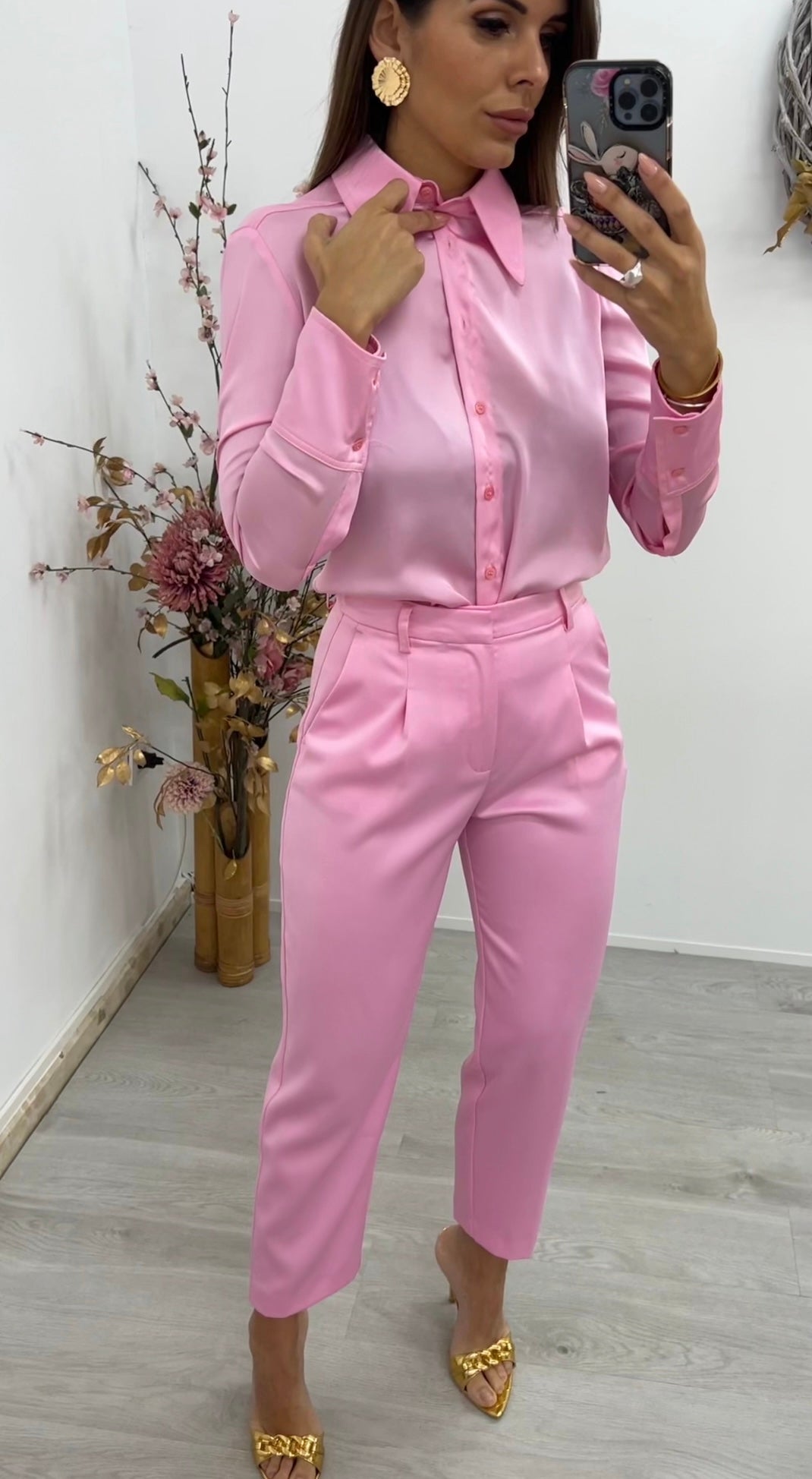 Pantalón Pinzas Satinado Rosa