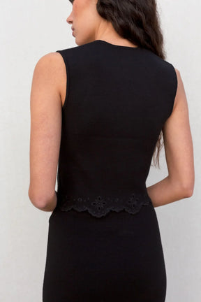 Conjunto Punto y Bordado Negro