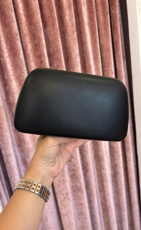 Clutch Negro y Oro
