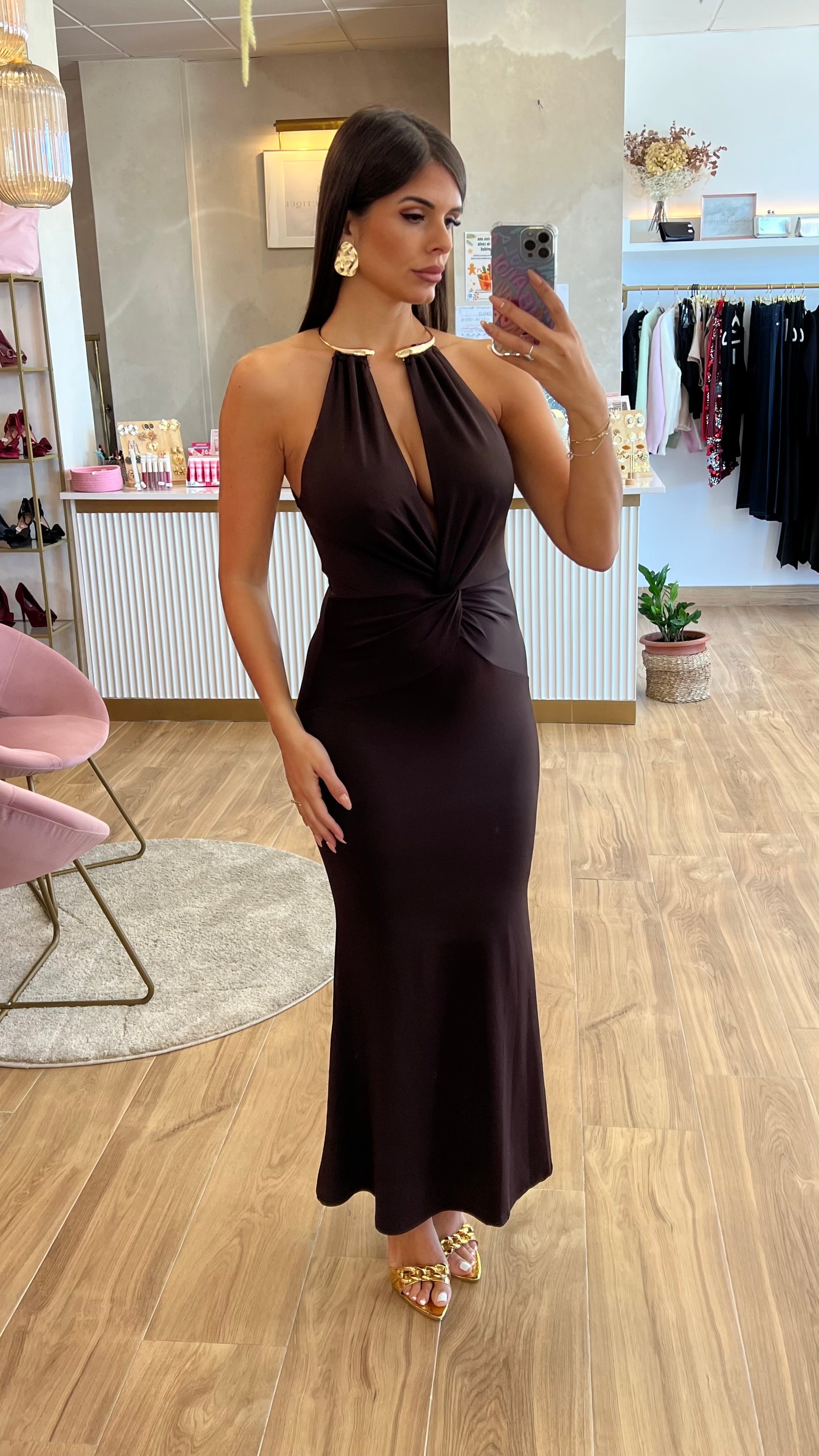Vestido Cuello Oro Nudo Chocolate