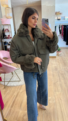 Chaqueta Acolchada Forro Borreguito – Khaki Premium