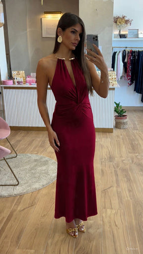 Vestido Cuello Oro Nudo Burdeos
