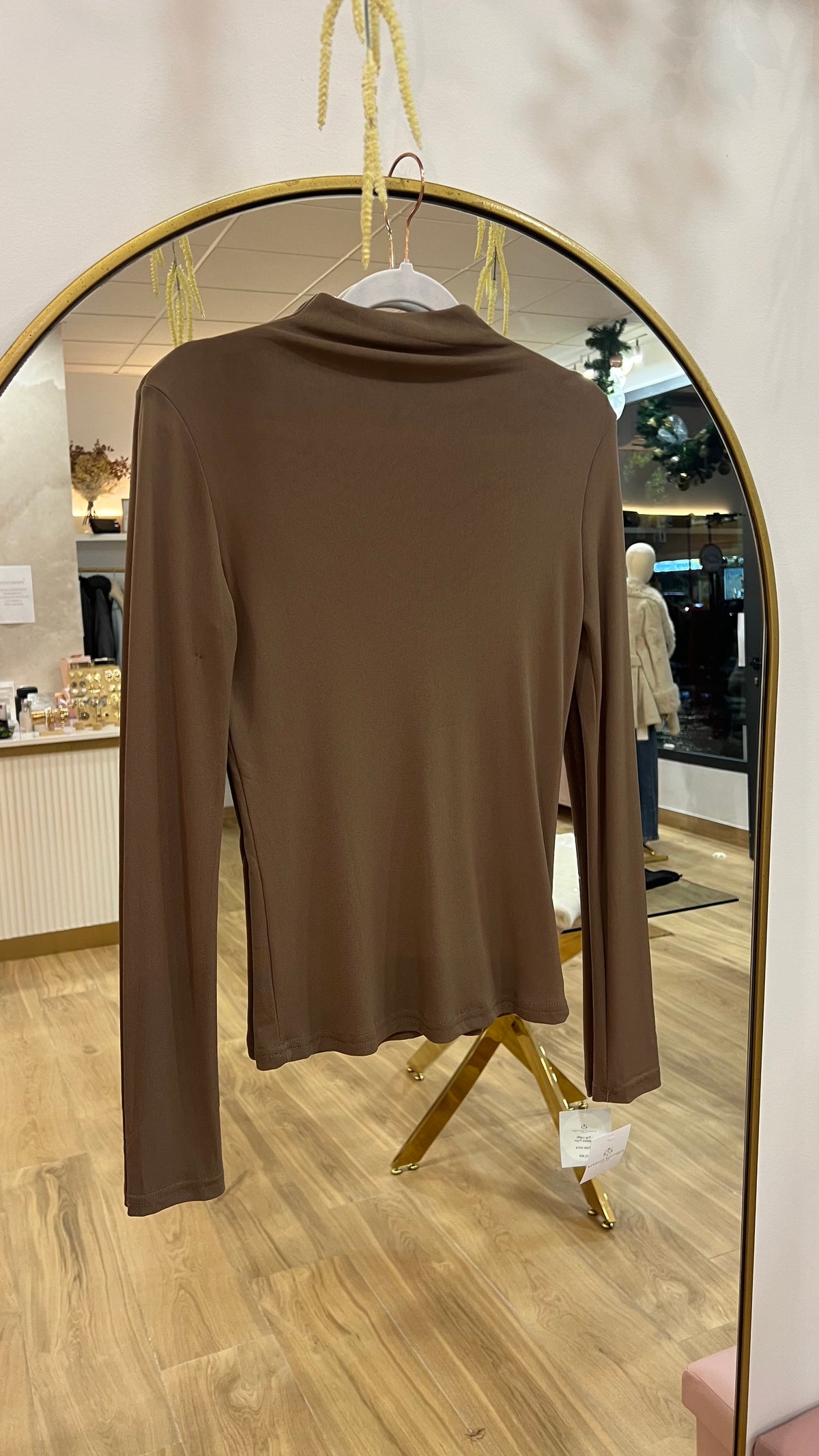 Top Cuello Perkins Topo Oscuro