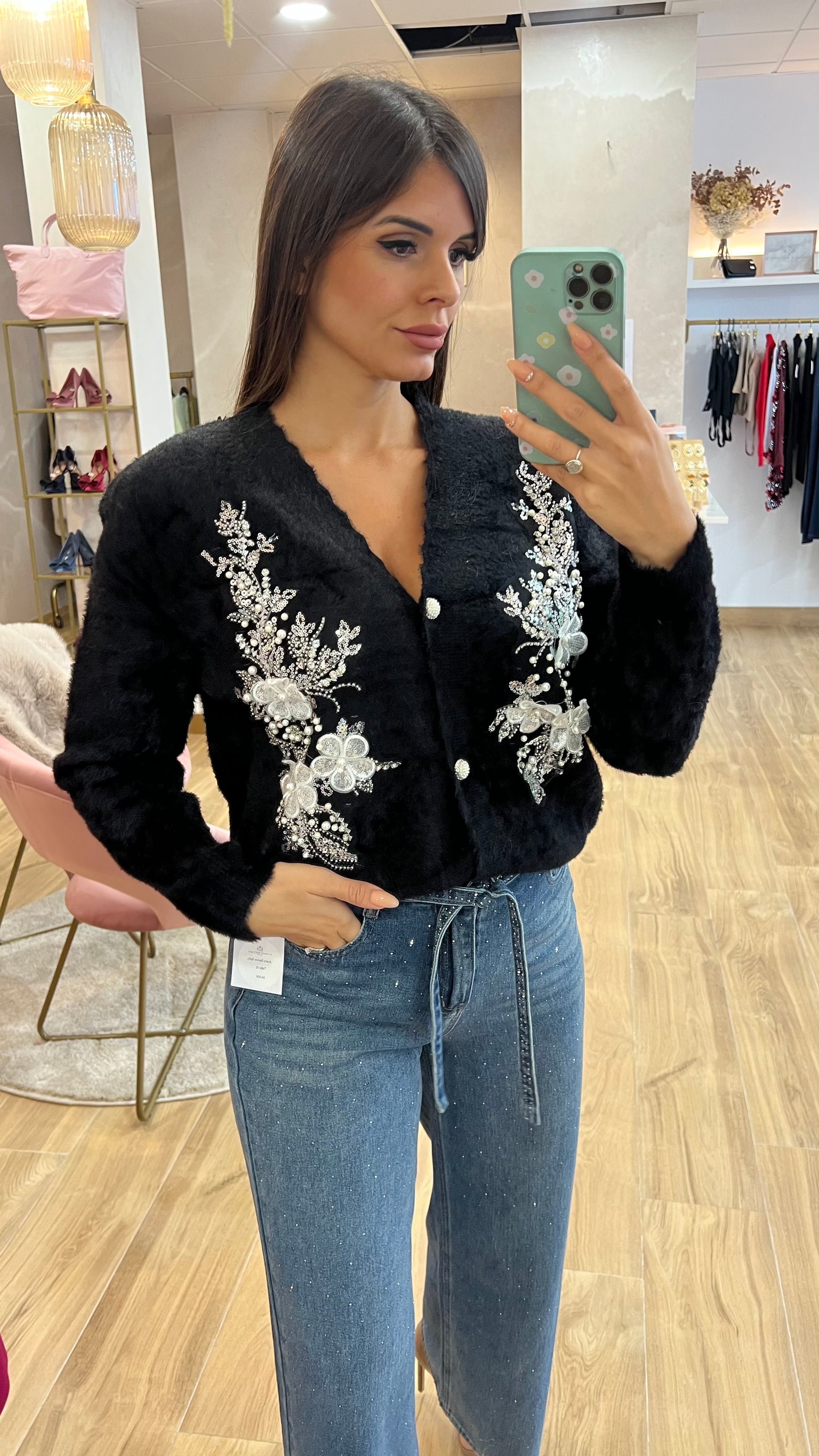 Rebeca Bordado Joya Negra