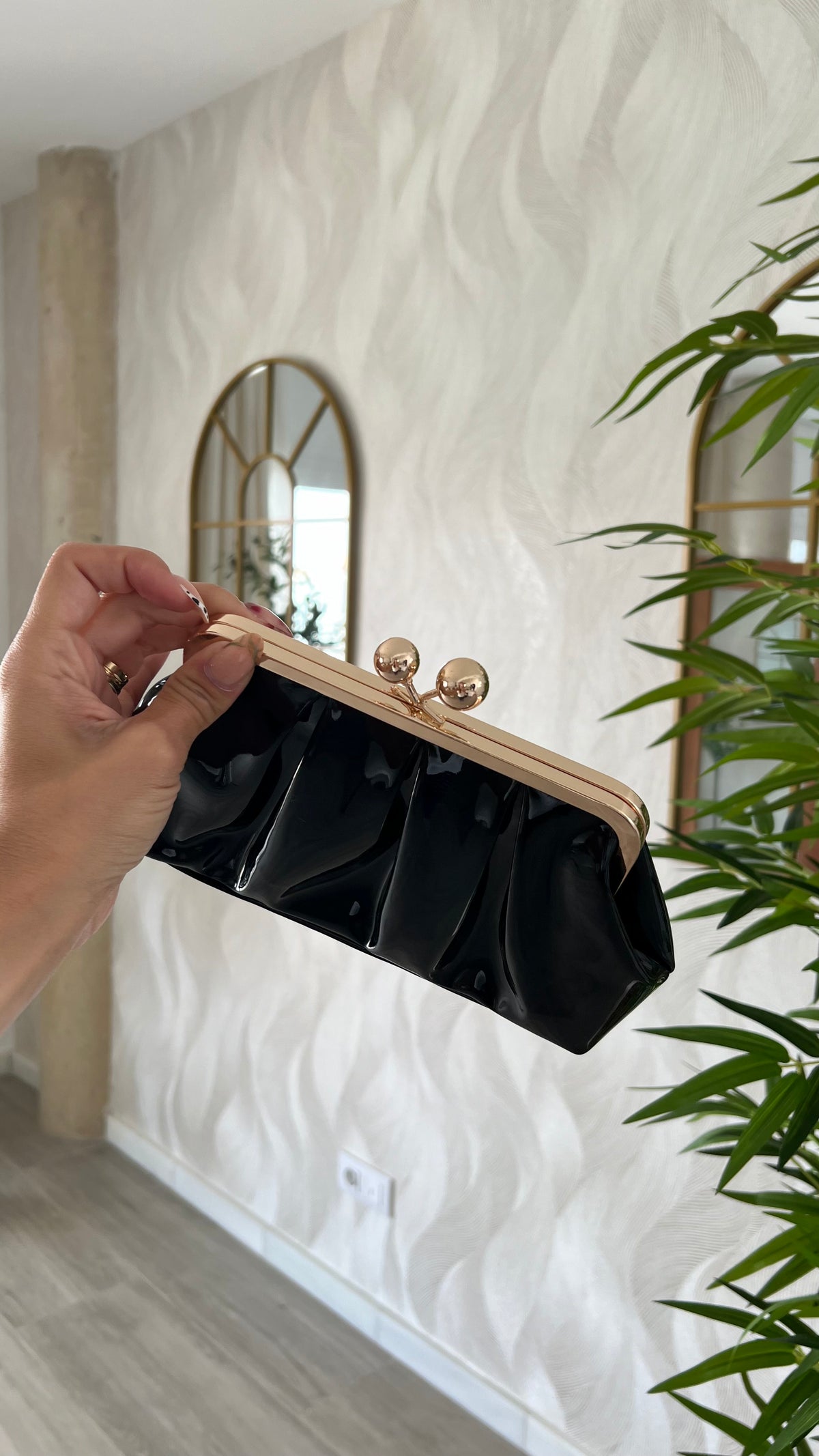 Clutch Negro Efecto Piel