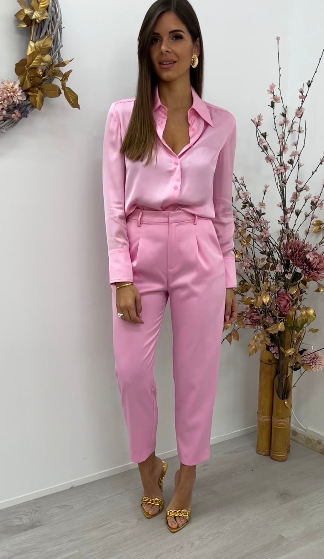 Pantalón Pinzas Satinado Rosa