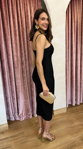Vestido Bandage Escote Corazón Negro